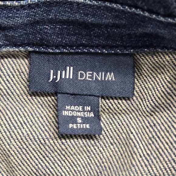 J Jill Denim Chambray Utility Jacket Button Up Raw Hem S Petite Closet Staple - Picture 2 of 9